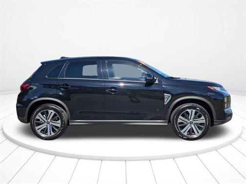 2025 Mitsubishi Outlander Sport SE