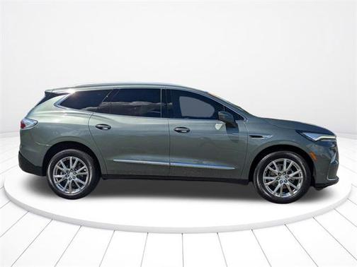 2022 Buick Enclave AWD Essence