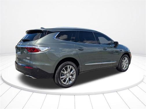 2022 Buick Enclave AWD Essence