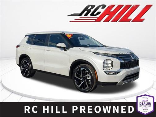 2022 Mitsubishi Outlander SE