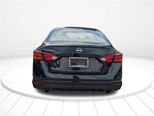 2023 Nissan Altima SR FWD