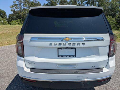 2023 Chevrolet Suburban LT