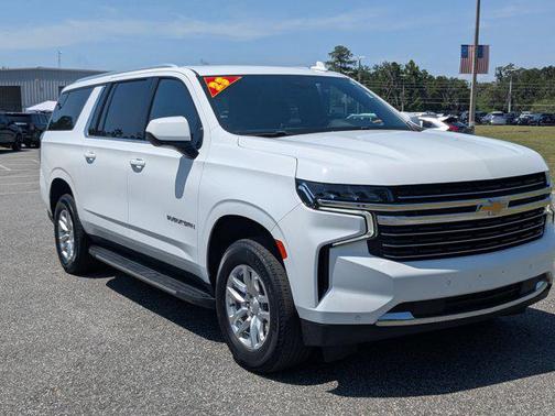 2023 Chevrolet Suburban LT