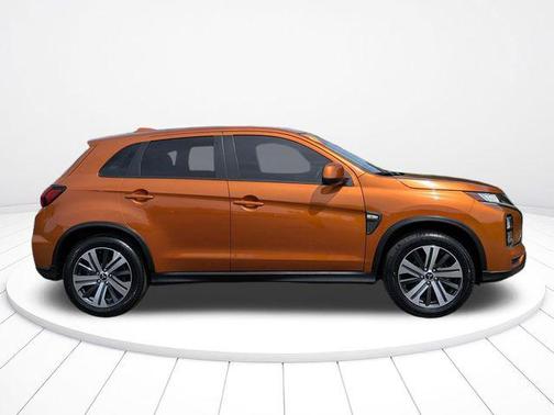 Sunshine Orange Metallic 2021 Mitsubishi Outlander Sport 2.0 ES