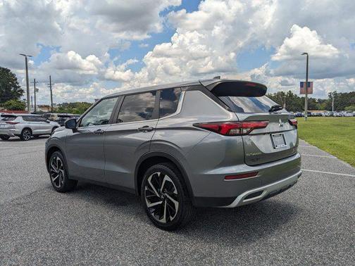 2023 Mitsubishi Outlander SE 2.5 2WD