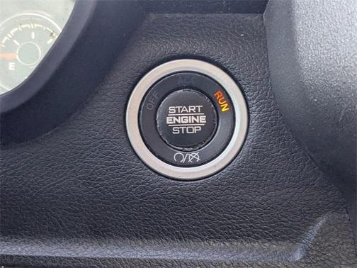 2019 RAM 2500 Tradesman Crew Cab 4x4 8' Box