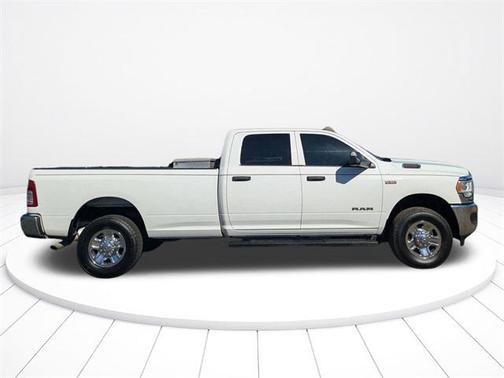 2019 RAM 2500 Tradesman Crew Cab 4x4 8' Box