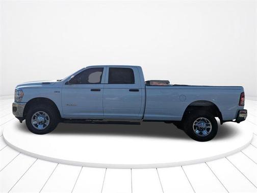 2019 RAM 2500 Tradesman Crew Cab 4x4 8' Box