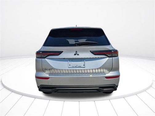 2025 Mitsubishi Outlander ES 2.5 2WD
