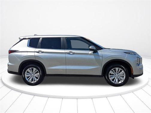 2025 Mitsubishi Outlander ES 2.5 2WD
