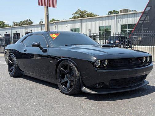 2017 Dodge Challenger R/T