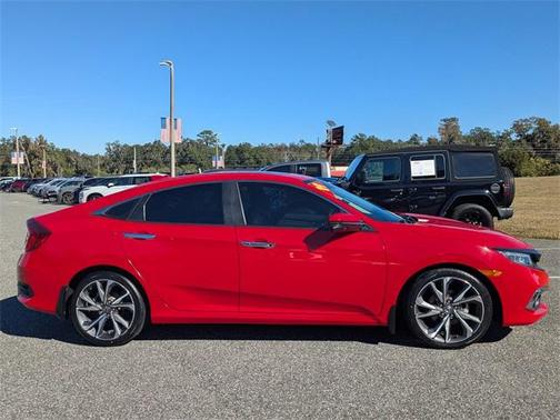 2019 Honda Civic Touring