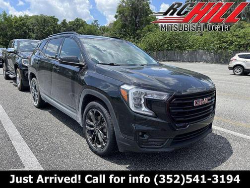 Ebony Twilight Metallic 2022 GMC Terrain SLT