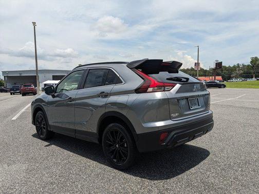 2025 Mitsubishi Eclipse Cross SE