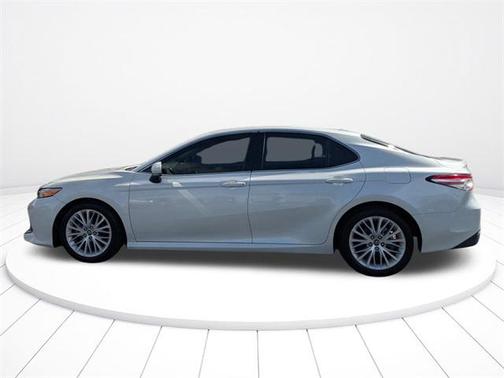 2019 Toyota Camry XLE