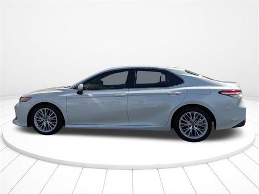 2019 Toyota Camry XLE