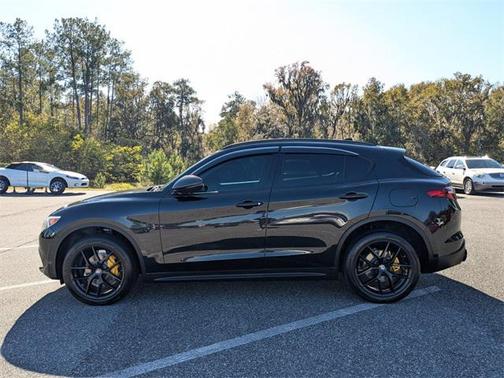 2019 Alfa Romeo Stelvio Sport