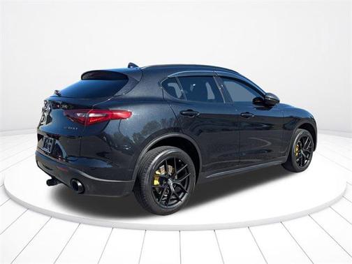2019 Alfa Romeo Stelvio Sport
