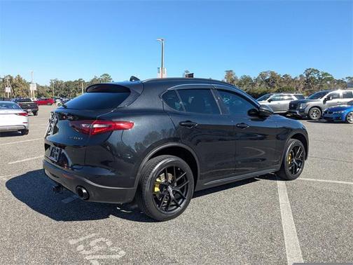 2019 Alfa Romeo Stelvio Sport