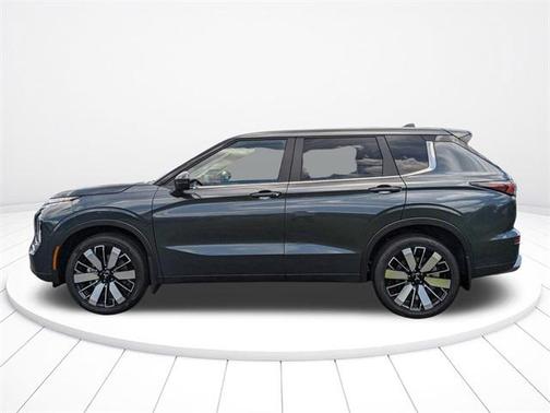 2025 Mitsubishi Outlander SE 2.5 2WD