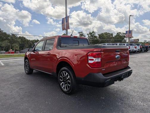 Hot Pepper Red Metallic Tinted Clearcoat 2023 Ford Maverick Lariat