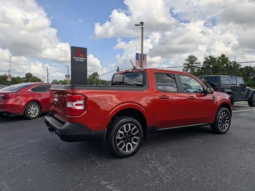 Hot Pepper Red Metallic Tinted Clearcoat 2023 Ford Maverick Lariat