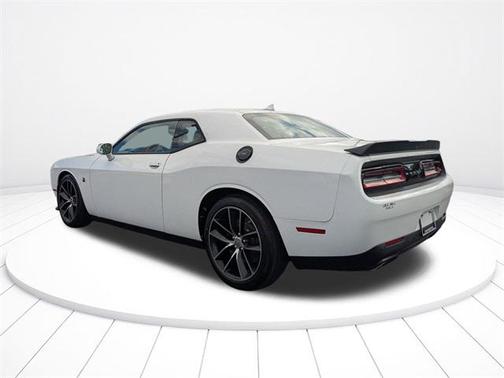 2016 Dodge Challenger R/T Scat Pack