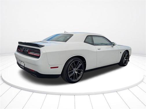 2016 Dodge Challenger R/T Scat Pack