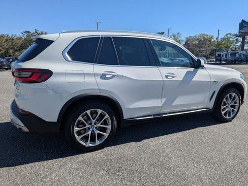 2023 BMW X5 PHEV xDrive45e