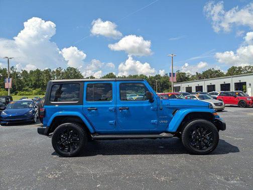 2022 Jeep Wrangler Unlimited 4xe Sahara