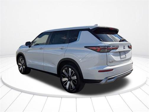 2025 Mitsubishi Outlander SE 2.5 2WD