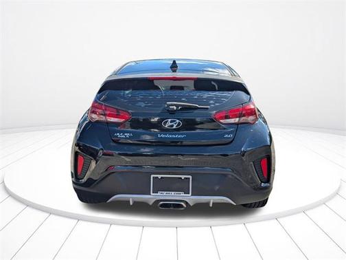 2019 Hyundai Veloster 2