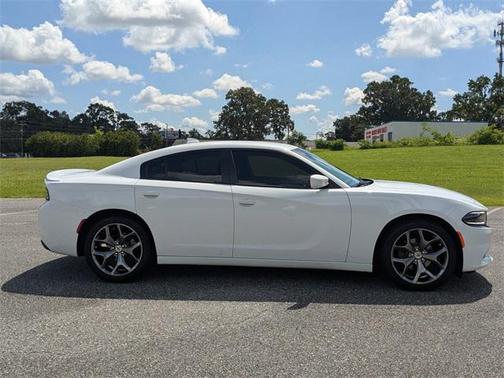 2017 Dodge Charger SXT
