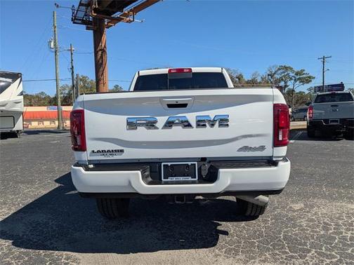 2026 RAM 2500 Laramie Crew Cab 4x4 6'4' Box