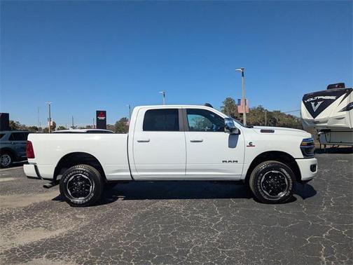 2026 RAM 2500 Laramie Crew Cab 4x4 6'4' Box