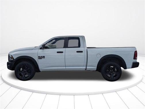 2022 RAM 1500 Classic Warlock Quad Cab 4x4 6'4' Box