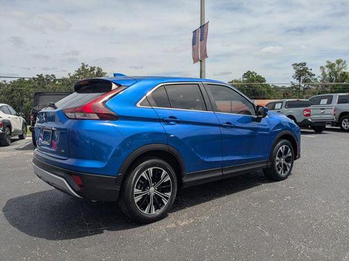 Octane Blue Metallic 2022 Mitsubishi Eclipse Cross SE