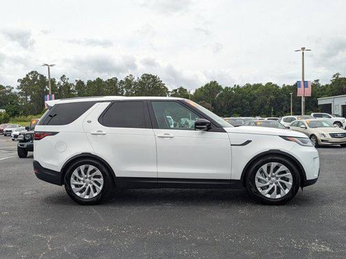 2024 Land Rover Discovery P300 S