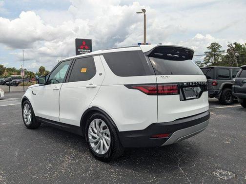 2024 Land Rover Discovery P300 S