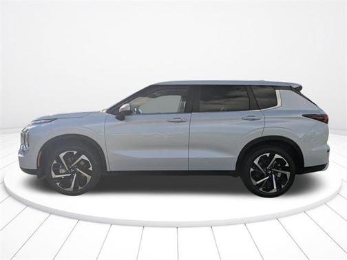 2024 Mitsubishi Outlander SE 2.5 2WD