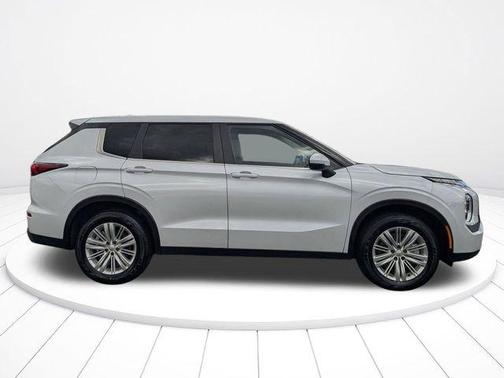 2023 Mitsubishi Outlander ES 2.5 2WD