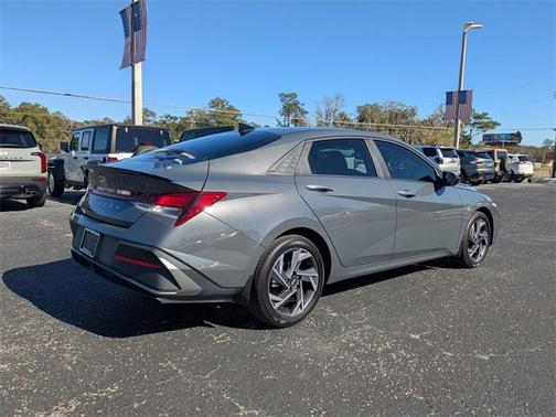 2025 Hyundai ELANTRA Sport