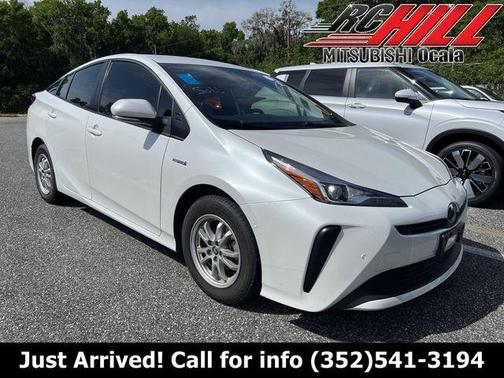 Wind Chill Pearl 2022 Toyota Prius LE