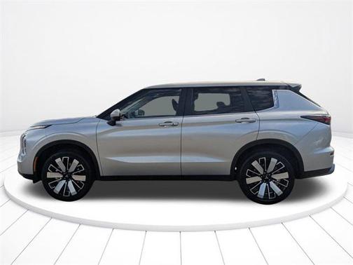 2025 Mitsubishi Outlander SE 2.5 2WD