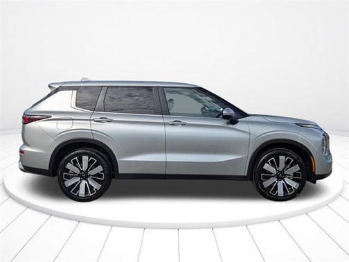 2025 Mitsubishi Outlander SE 2.5 2WD