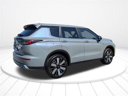 2025 Mitsubishi Outlander SE 2.5 2WD