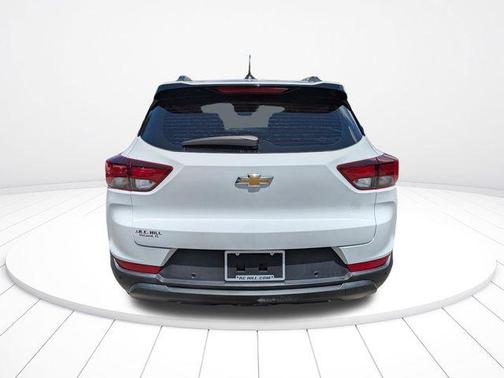 Summit White 2023 Chevrolet Trailblazer LT