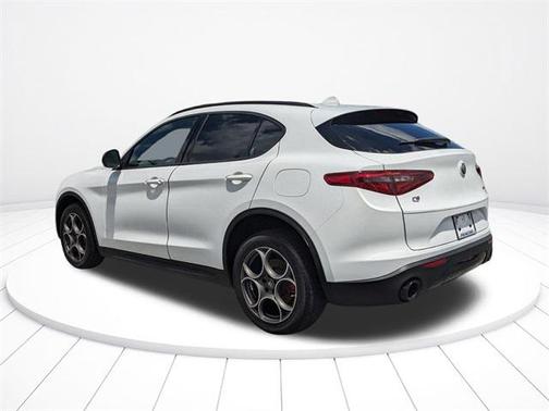 2022 Alfa Romeo Stelvio Sprint