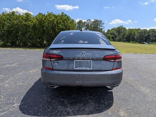 Platinum Gray Metallic 2020 Volkswagen Passat 2.0T R-Line