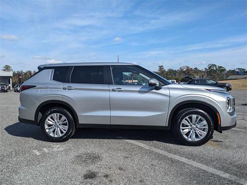 2026 Mitsubishi Outlander ES 2.5 2WD